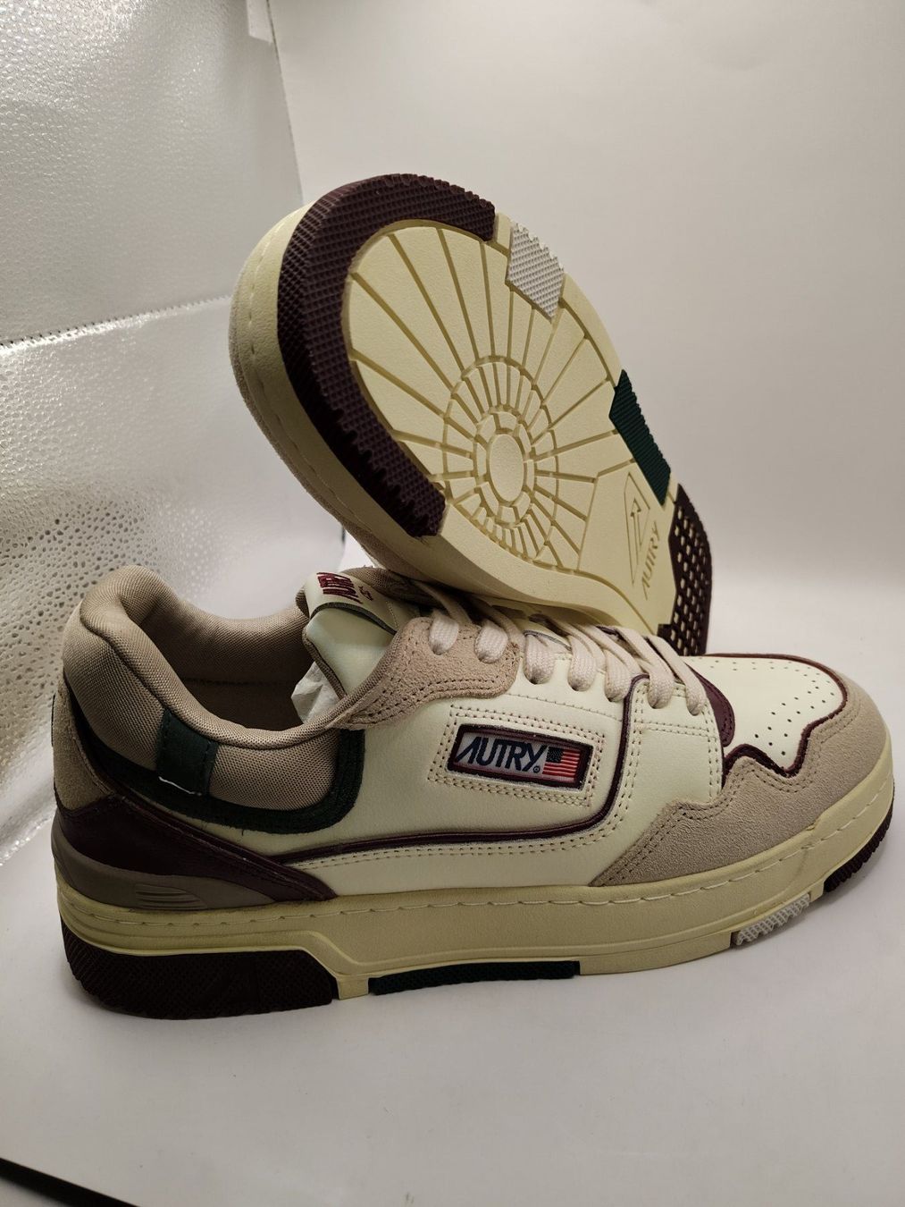 Autry Scarpe da uomo: Autry - Rolm Mc 09 Gr. 43 – Nuovo e nell'imballaggio originale da Dällikon venduto da Retouren_Resale
