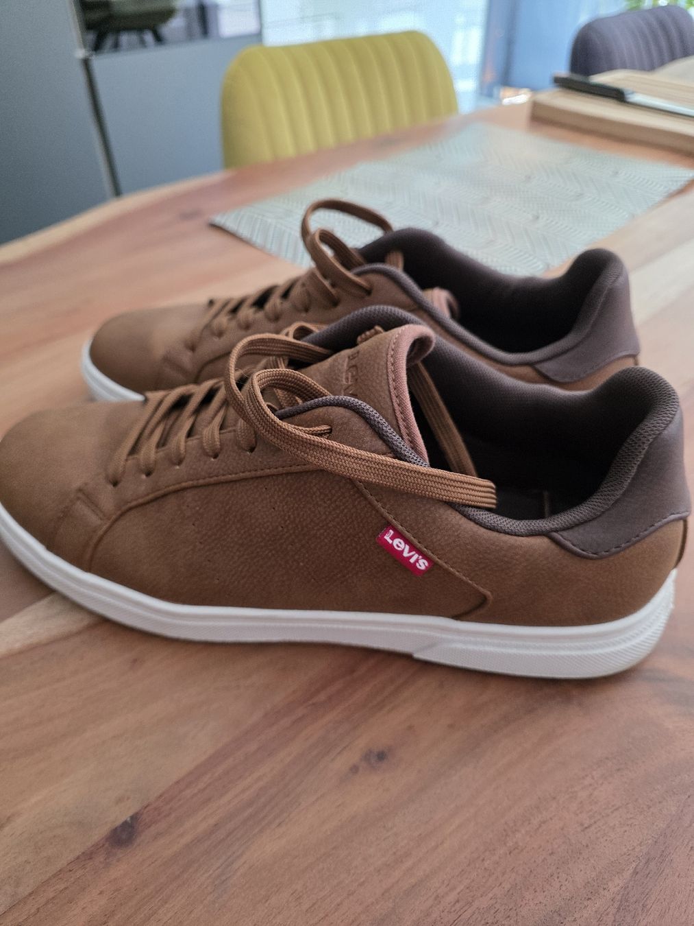 Levi's Herrenschuhe: Chaussures Levis – Gebraucht aus Cortaillod von ioi_7rq6 1