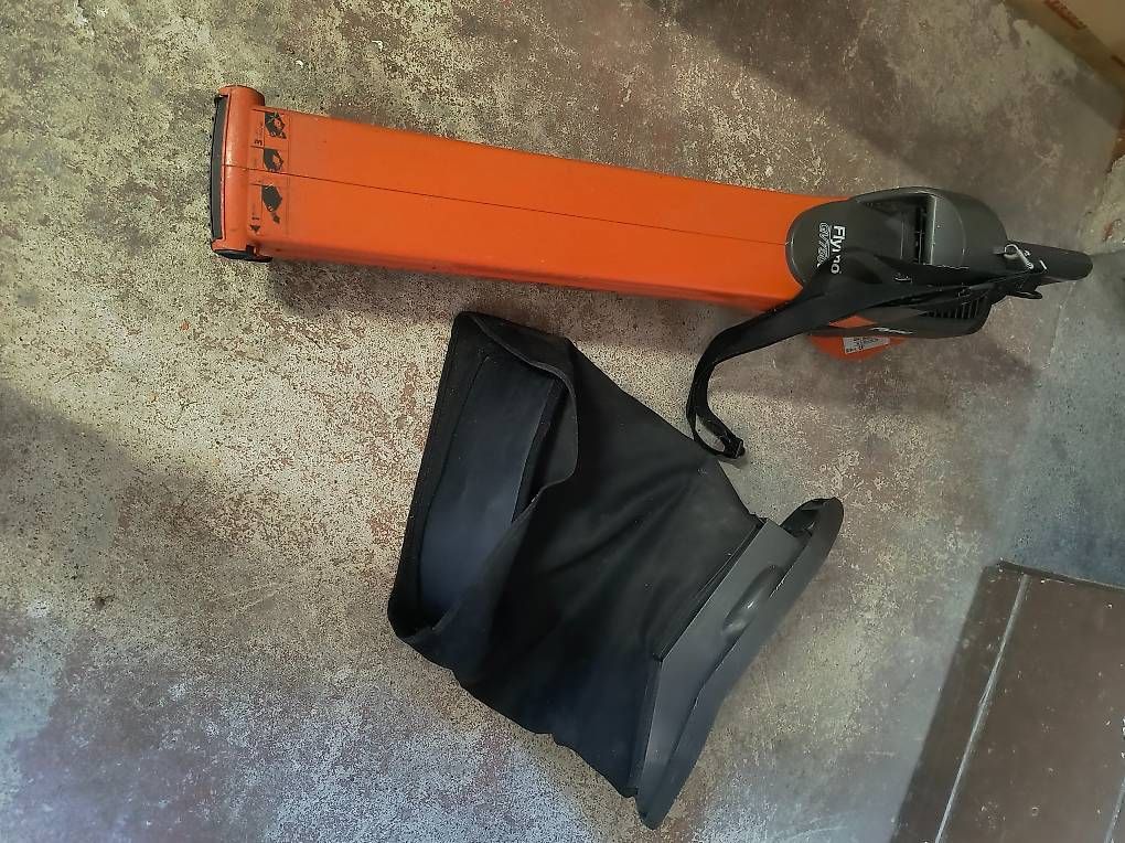 Flymo Soffiatori & Aspiratori per foglie: Laubbläser Flymo Garden Vac – Usato da Neuhausen am Rheinfall venduto da VALAMA 4