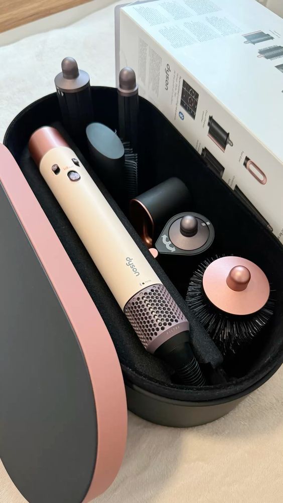 Dyson Piastre & Arricciacapelli: Dyson Airwrap  – Nuovo (secondo la descrizione) da Wängi venduto da ann_9vtg 1