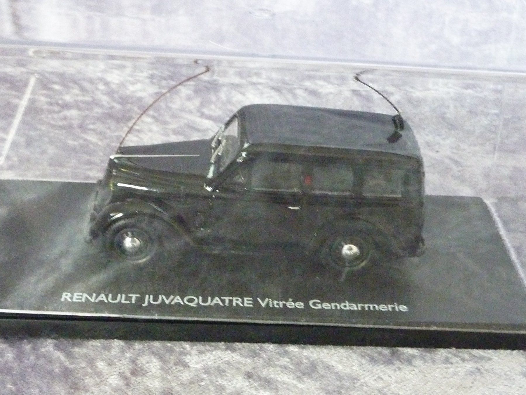 Renault Modellini d'auto: Renault Juvaquatre 1:43 – Nuovo (secondo la descrizione) da Dürrenäsch venduto da modellautos4you 3