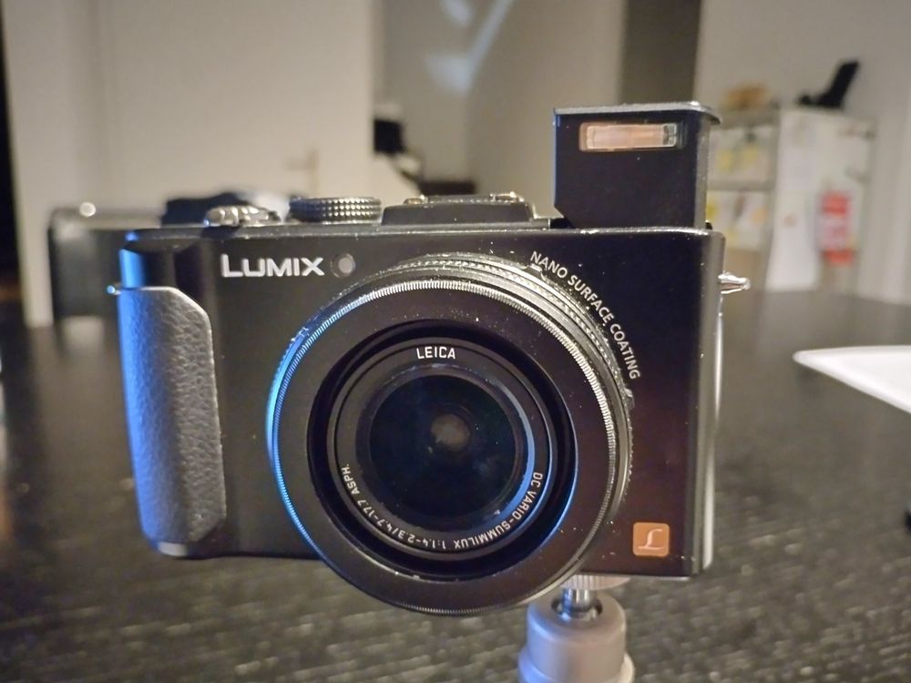 Panasonic Lumix DMC-LC1 Avec Objectif Leica 2,0-2,4/7-22,5 - Compact Vintage