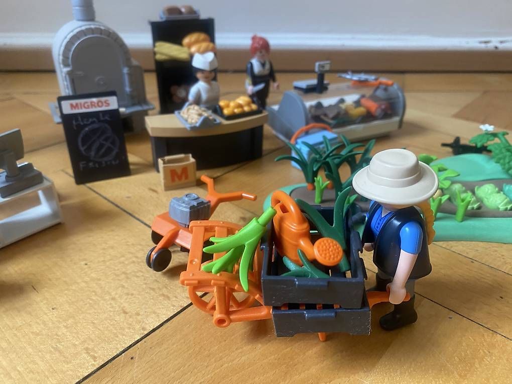 Playmobil Jouets: Playmobil Migros-Sets – D'occasion à Basel par kitkaethy01 1