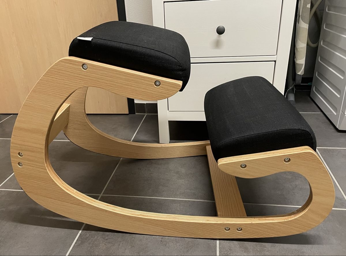 Vidaxl Stühle: Ergonomischer Kniestuhl mit Schaukelfunktion – Gebraucht aus Ponte Capriasca von Suzanne_C
