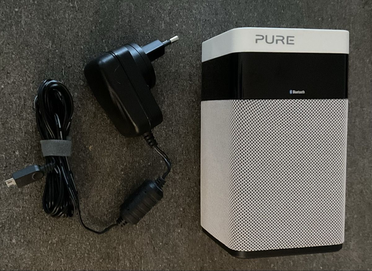 Radio: PURE Pop Midi Digitalradio mit Bluetooth Ladegerät  – Usato da Jegenstorf venduto da BAVARIA4CH 2