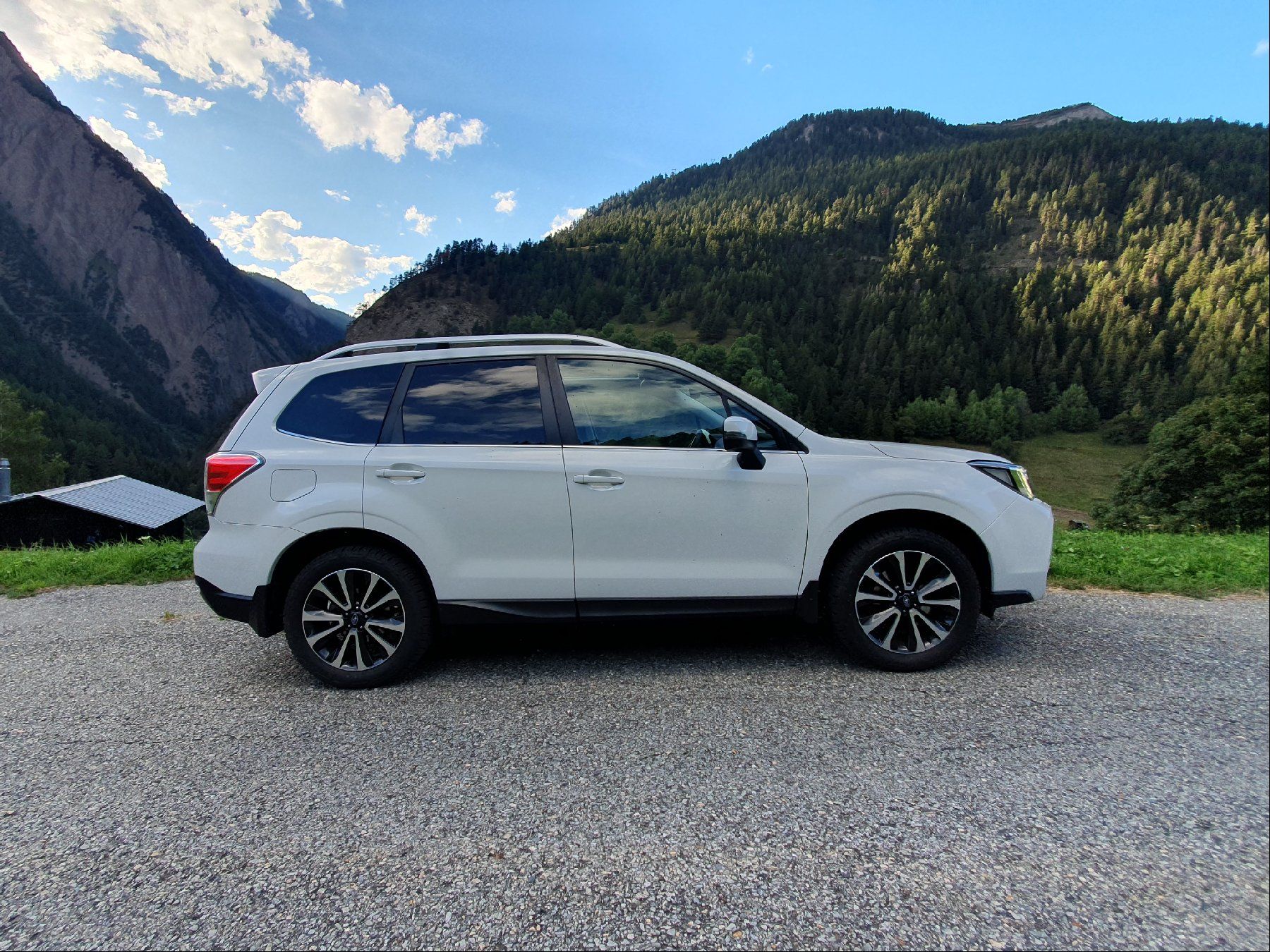 Subaru Autos: Subaru Forester 2.0 XT Turbo – Gebraucht aus Binn von  5