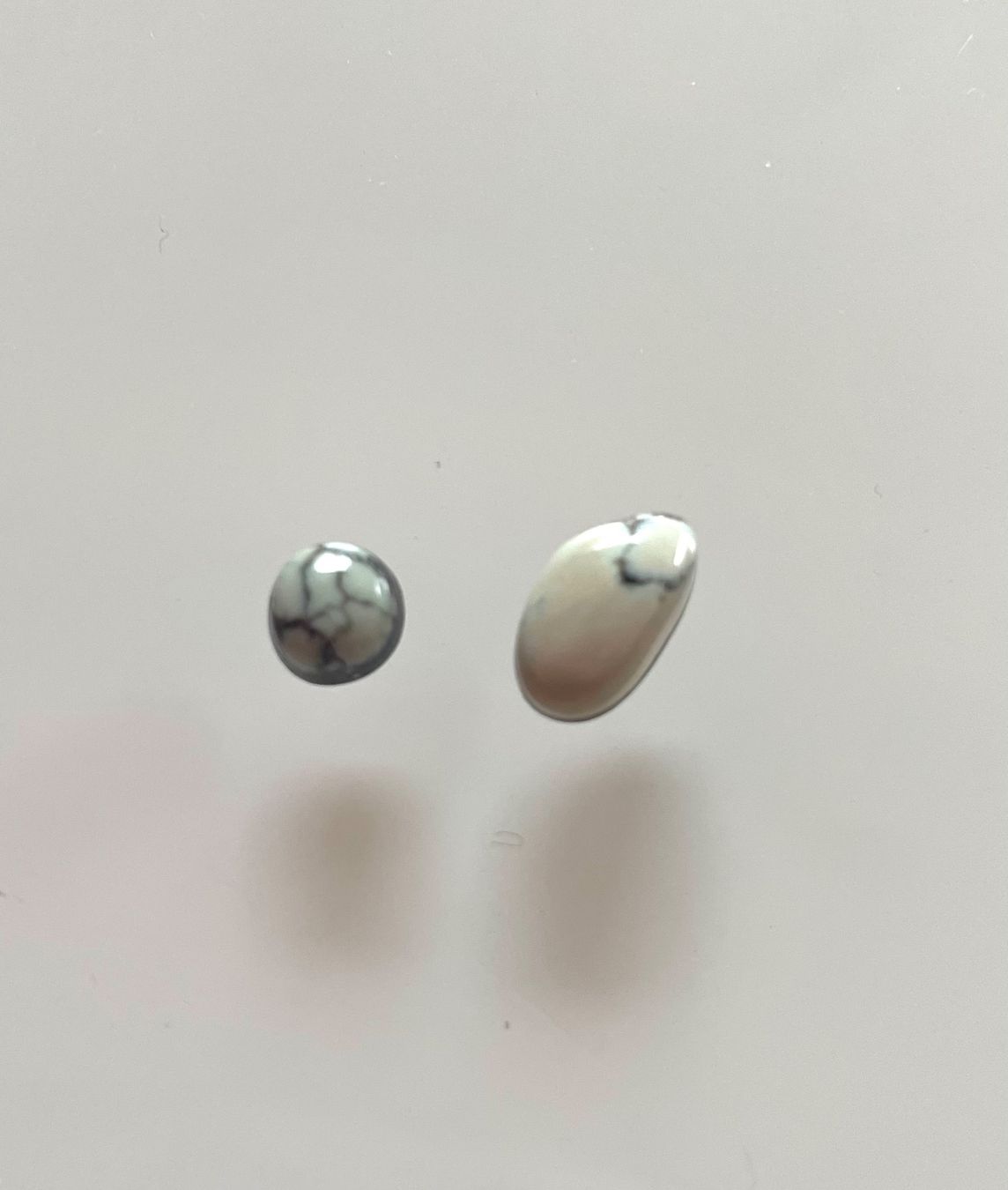 Pietre preziose: Variszite 2 x unikate Cabochons. Schmuck – Nuovo e nell'imballaggio originale da Leuggern venduto da gemshow