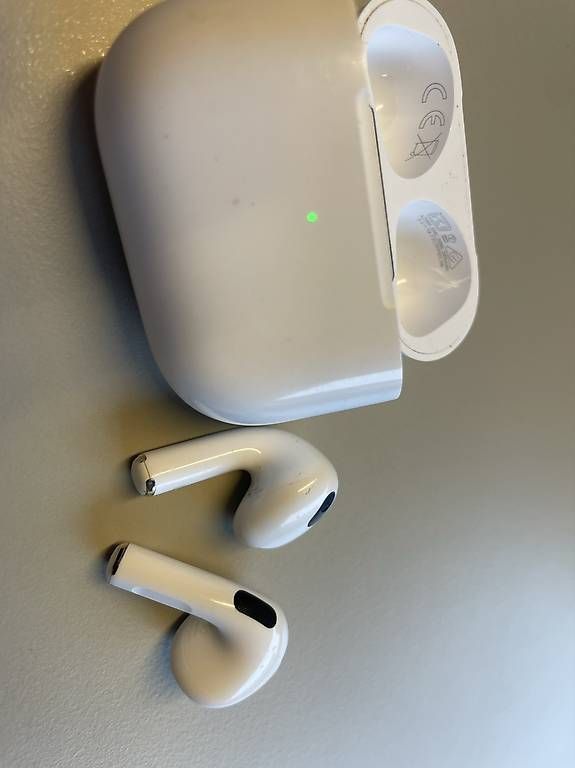 Casques audio: AirPods – D'occasion à Bern par SunnyHT