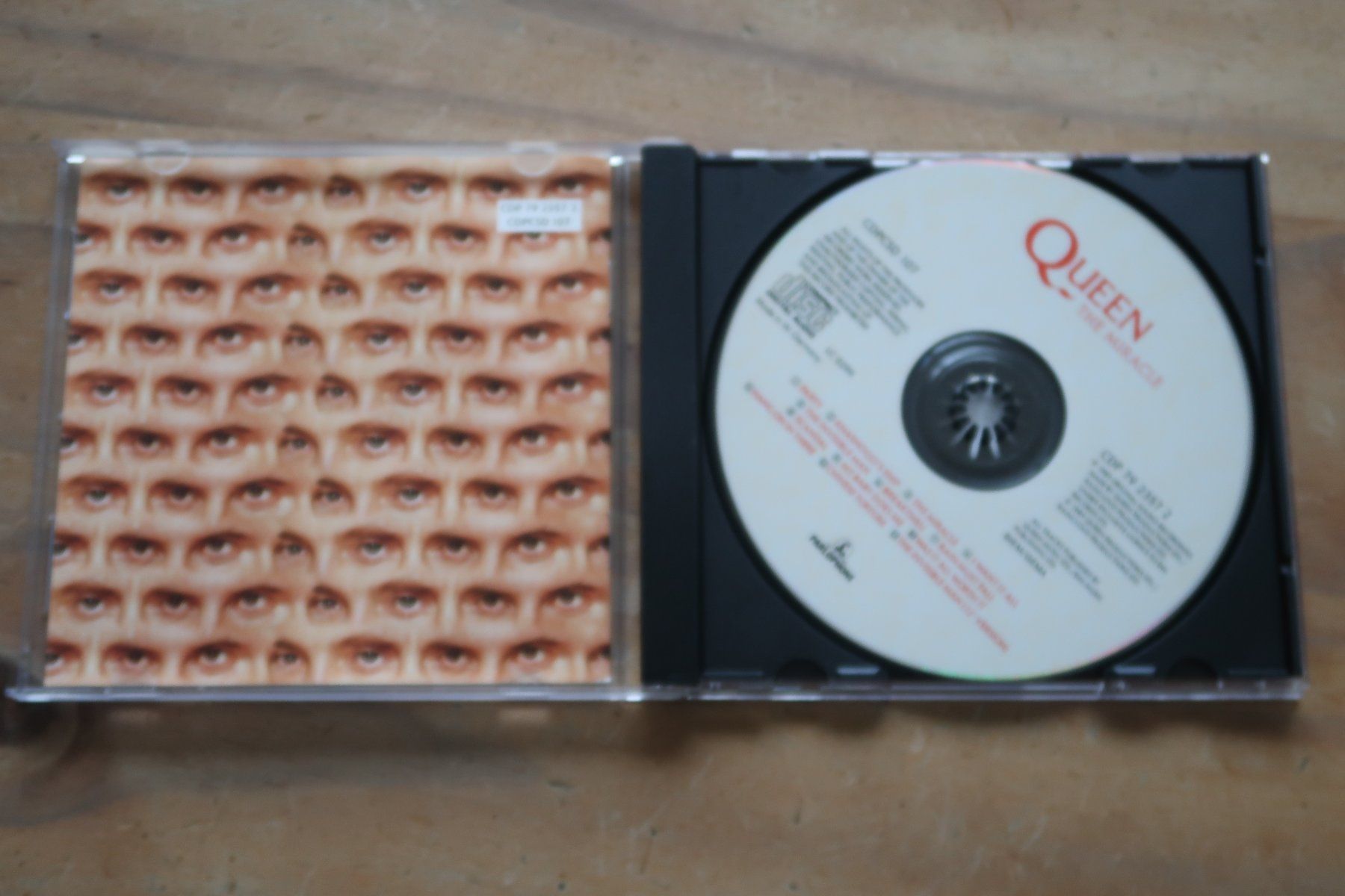 CD: QUEEN - THE MIRACLE - mit 3 BONUS TRACKS - CD – Usato da Basel venduto da Patiscat 3