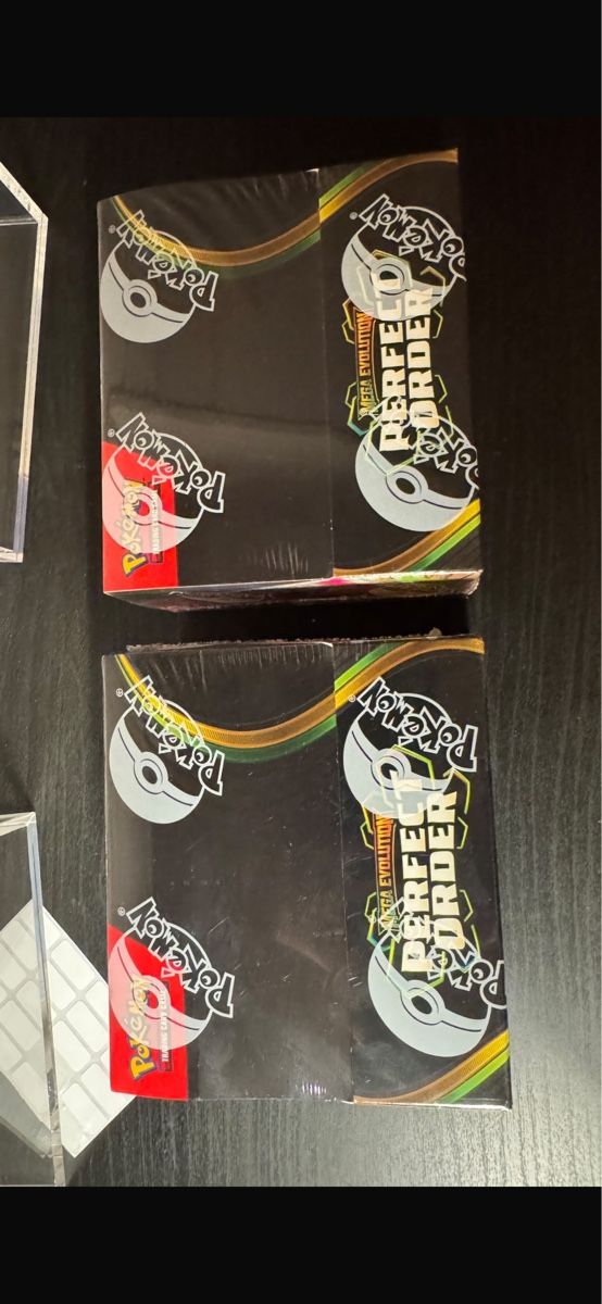 Pokémon Sammelbilder & Trading cards: 2 Display Perfect Order, scellées, état neuf  – Gebraucht aus Belprahon von Rob_ain 2