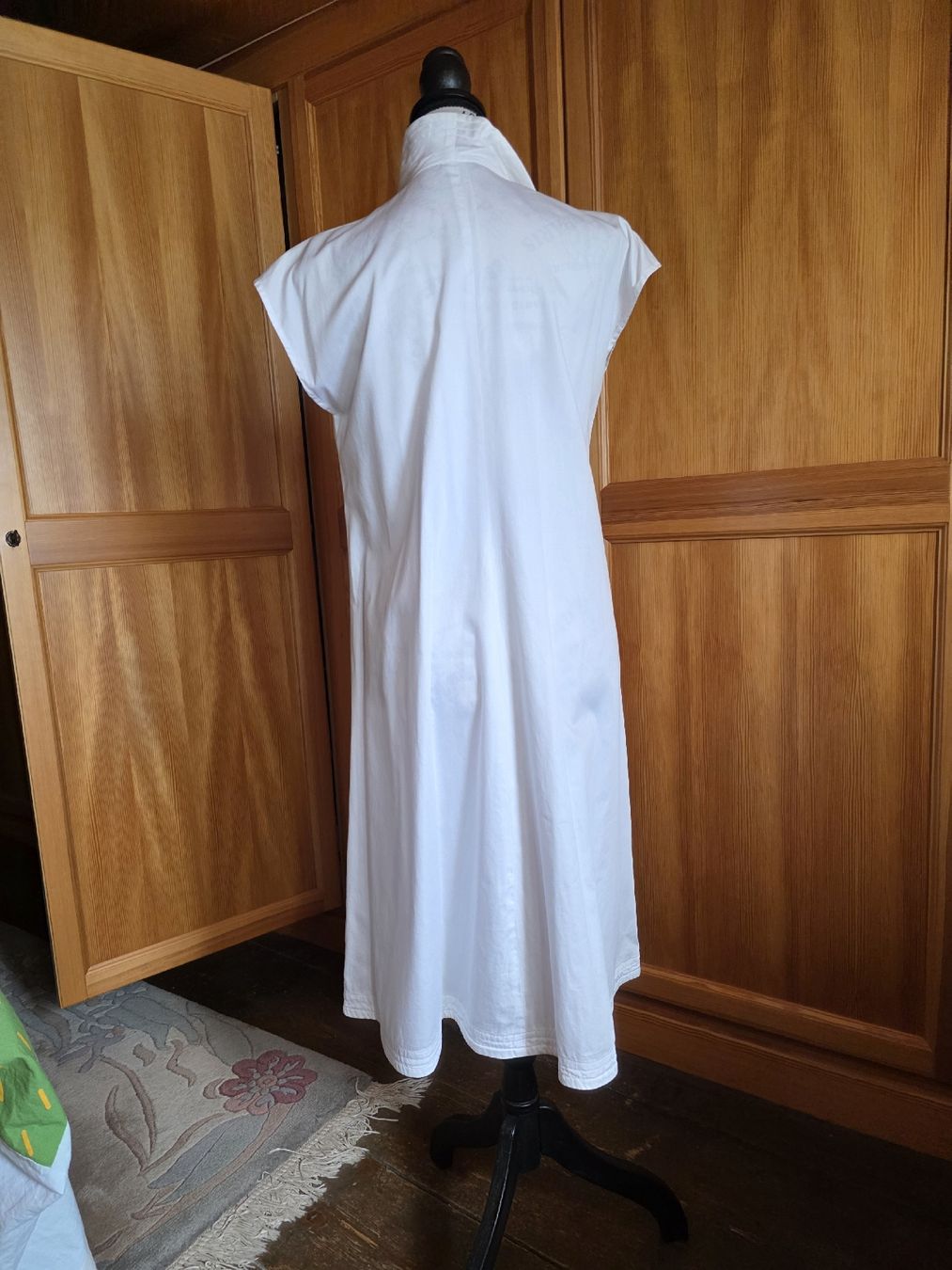 Peserico Robes: Abito bianco Peserico – D'occasion à calpiogna par dadalter 1