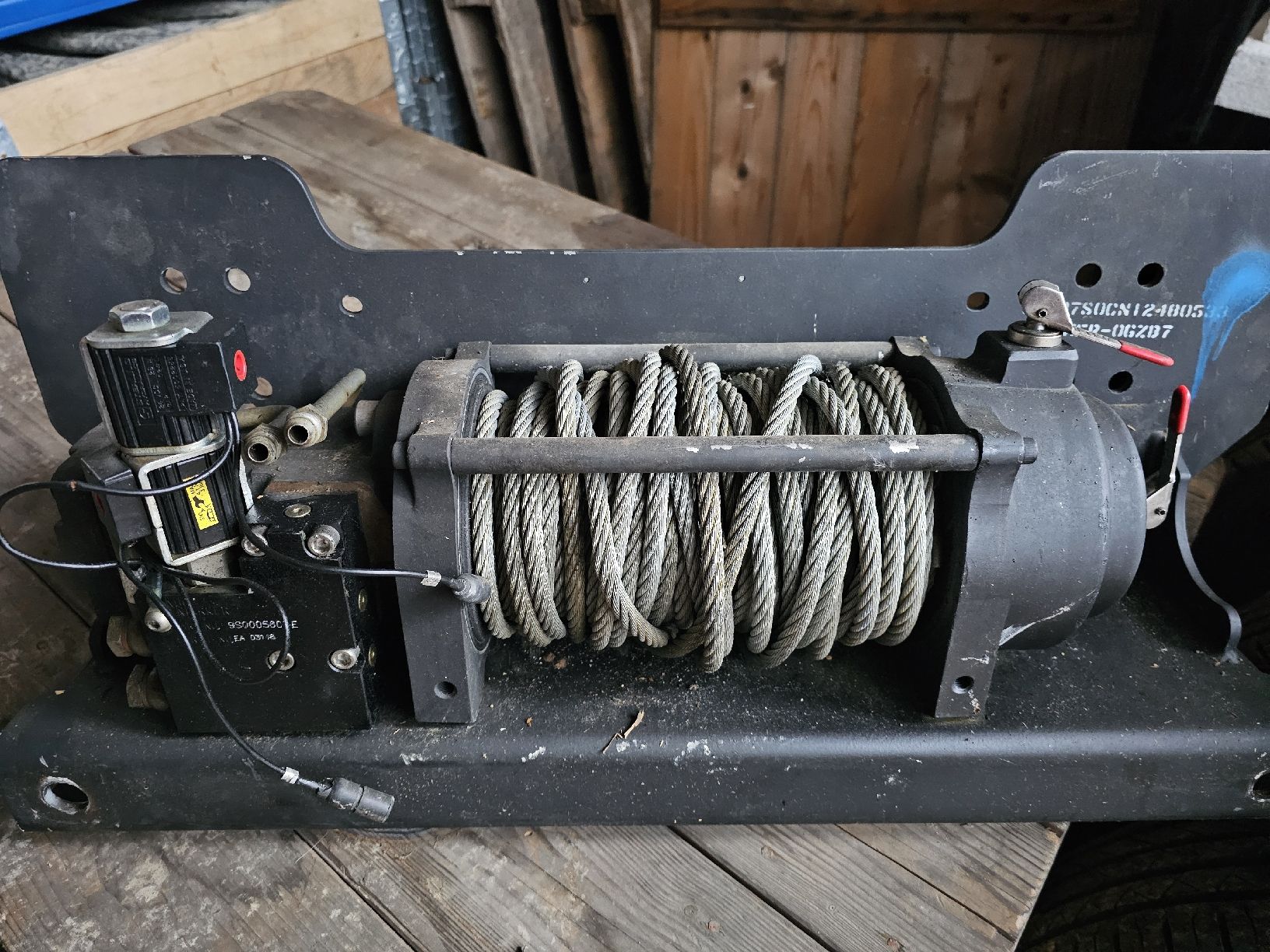 Altro per stoccaggio & trasporto: treuil hydraulique mile marker – Usato da Champéry venduto da hus_7wmz 2