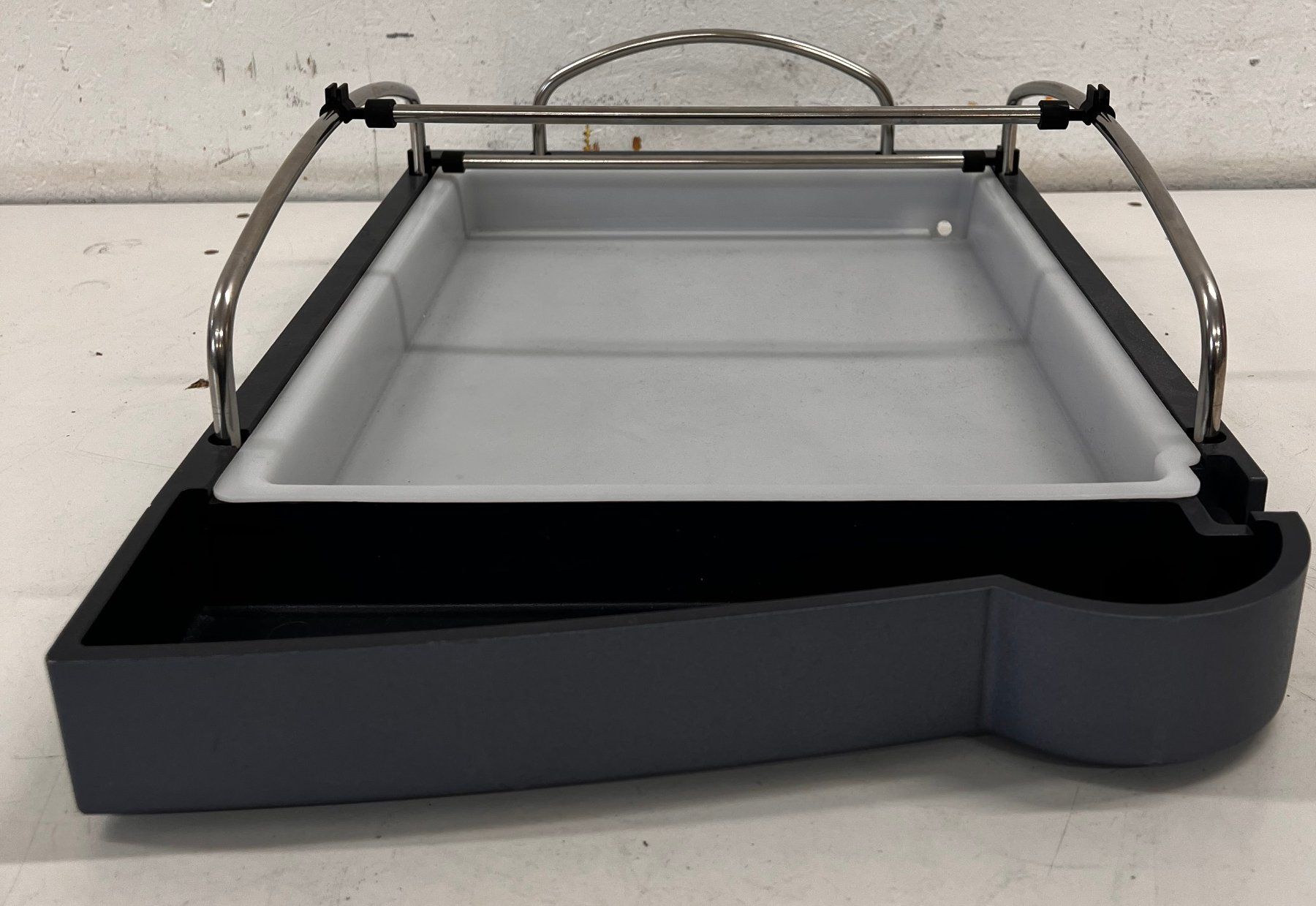 Accessori da laboratorio: Waters Acquity UPLC Solvent Tray – Usato da Niederdorf venduto da LeptonAG_Labor 1