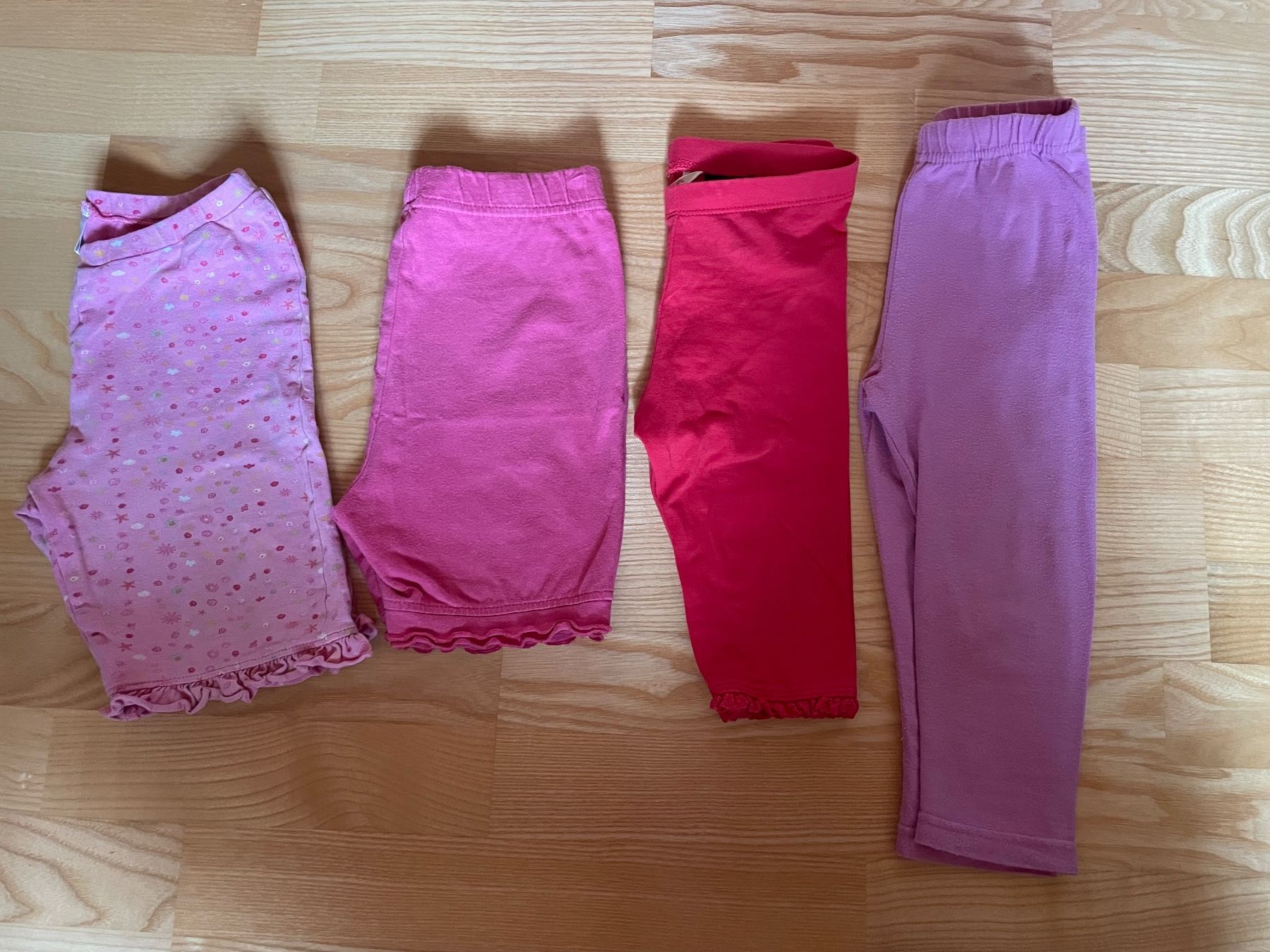 Lotti & Set di vestiti: Sommer-Kleiderpaket 86/92 – Usato da Rorschacherberg venduto da kat_7lhp 3