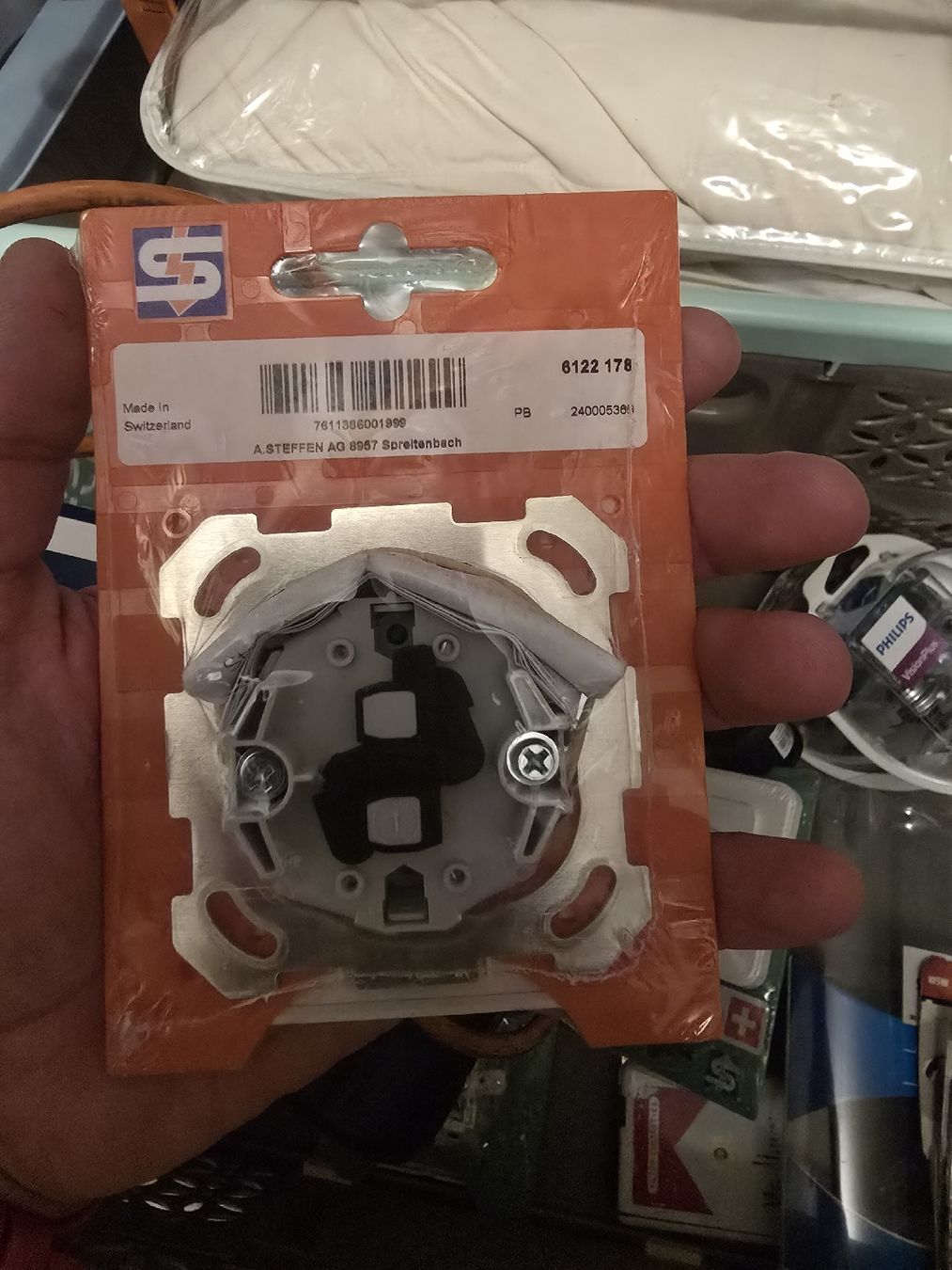 Schalter: up-Storentaster 1- Kanal – Neu und originalverpackt aus Menziken von bilo.09. 1