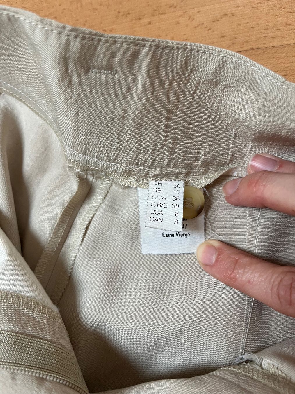 Pantaloni: Business Hose 36 tailliert beige – Usato da Riet (Neftenbach) venduto da kim_gfw6 3