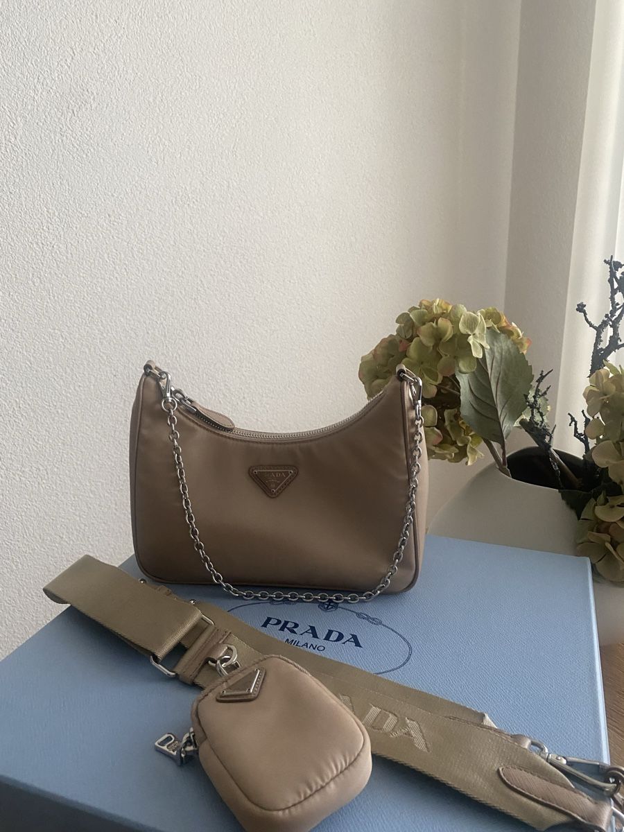 Prada Borse da donna: Prada Re Edition – Nuovo (secondo la descrizione) da Jonschwil venduto da sol124 2