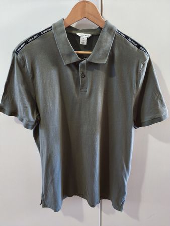 Polohemd Calvin Klein Grösse M olivgrün, neu, T-Shirt