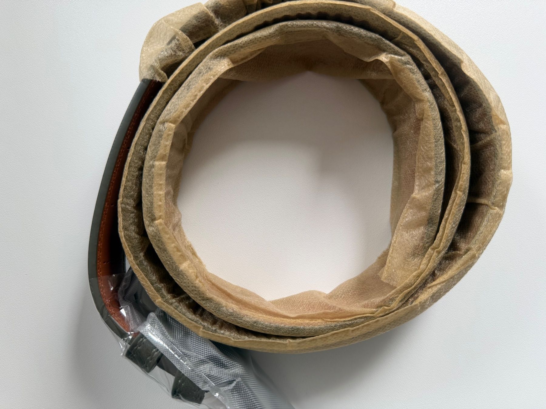 Cinture: Ledergürtel neu dunkelgrün oder schwarz, 125 cm – Nuovo e nell'imballaggio originale da Kloten venduto da des_xv52