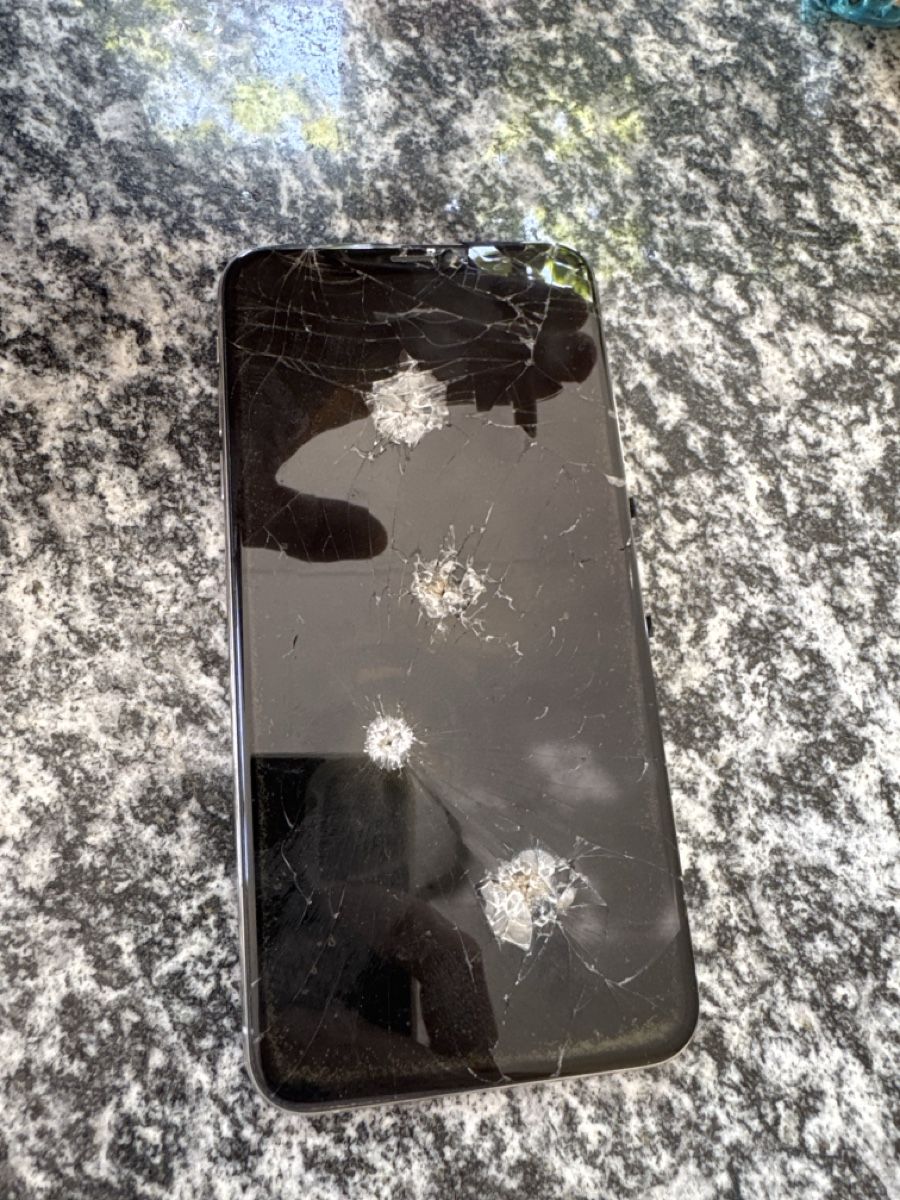 Apple Telefoni cellulari / Smartphones: Iphone Xs Max defekt – Difettoso da Olten venduto da HoYa01 1