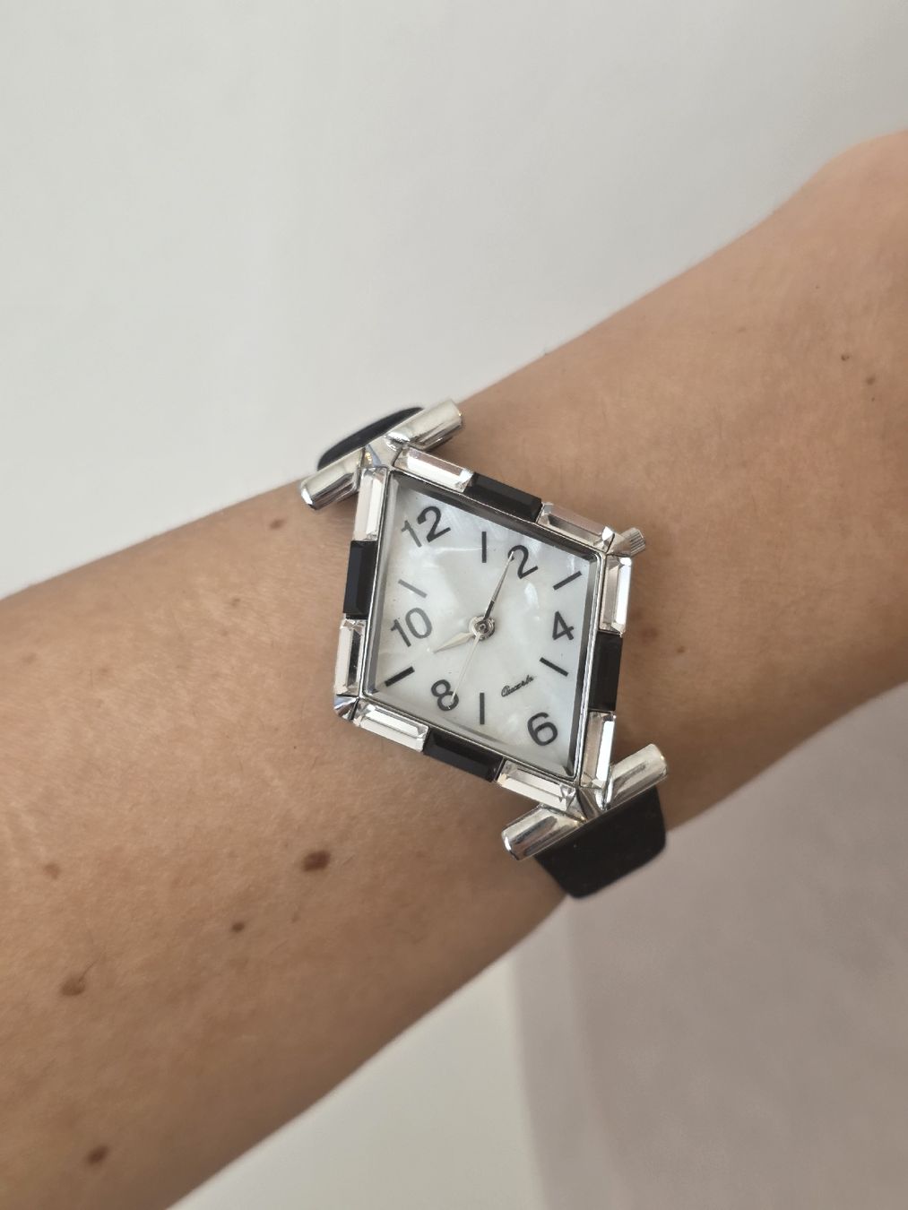Uhren: Le Chat Uhr – Gebraucht aus Luzern von juli.star