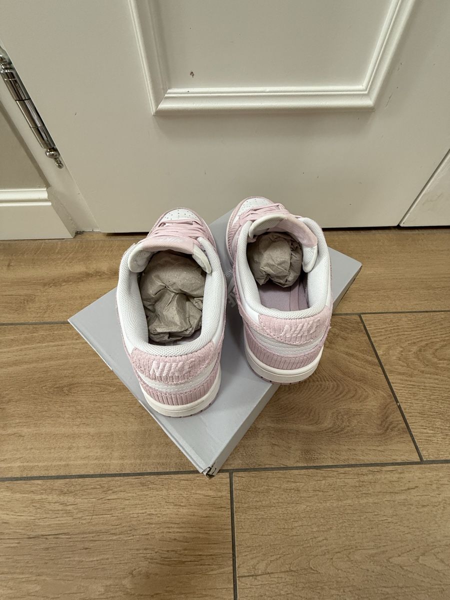 Nike Damenschuhe: Nike Dunk Low Pink Cord – Gebraucht aus Vaduz von GiuliaSu 4