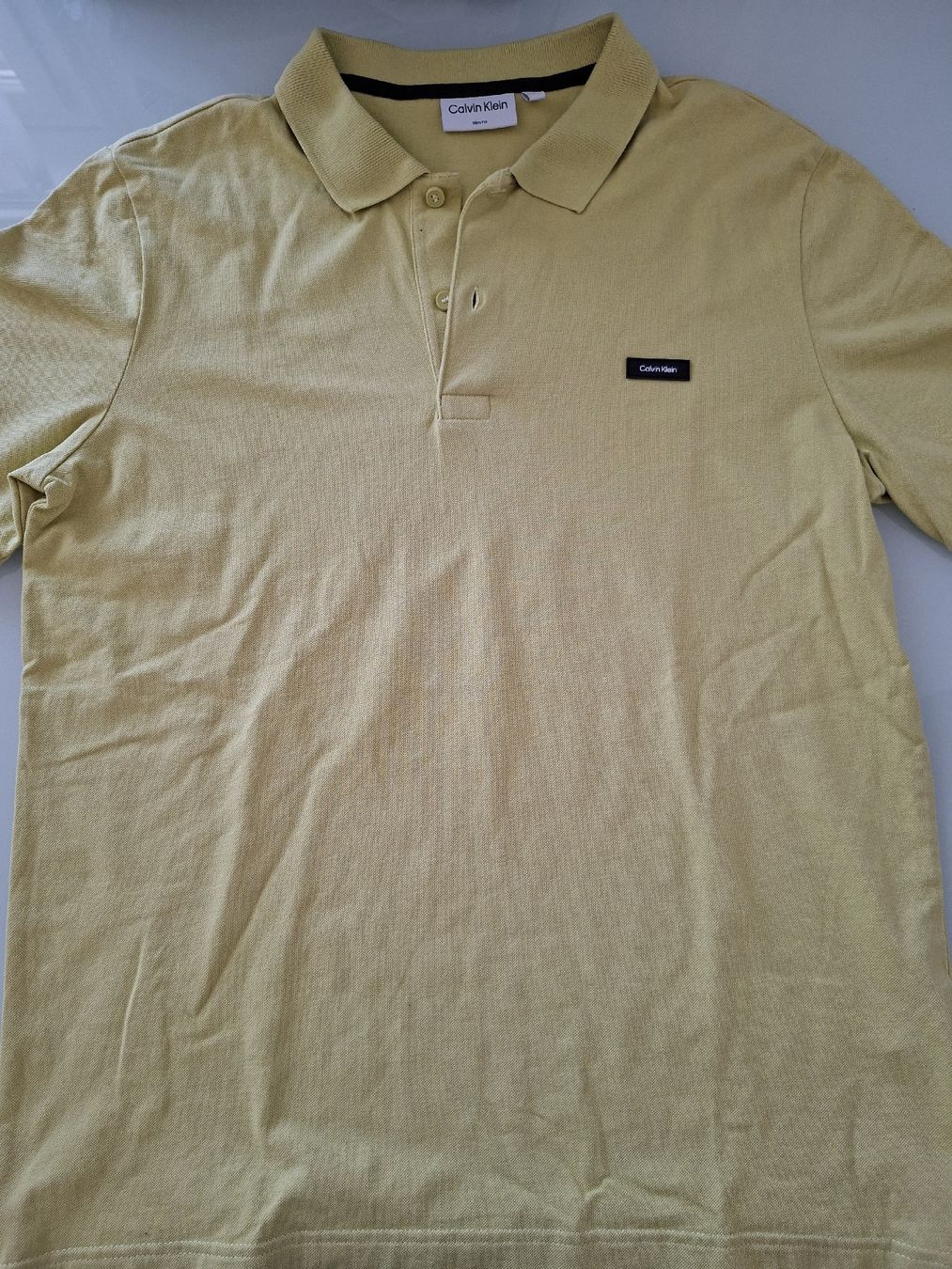 Calvin Klein Magliette Polo: Polo Calvin Klein Jaune Moutarde Taille  – Usato da Renens VD venduto da ser_j2fn 4