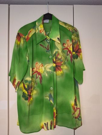 Viskose-Bluse von Bender Clothing, Gr. 48, Grün!