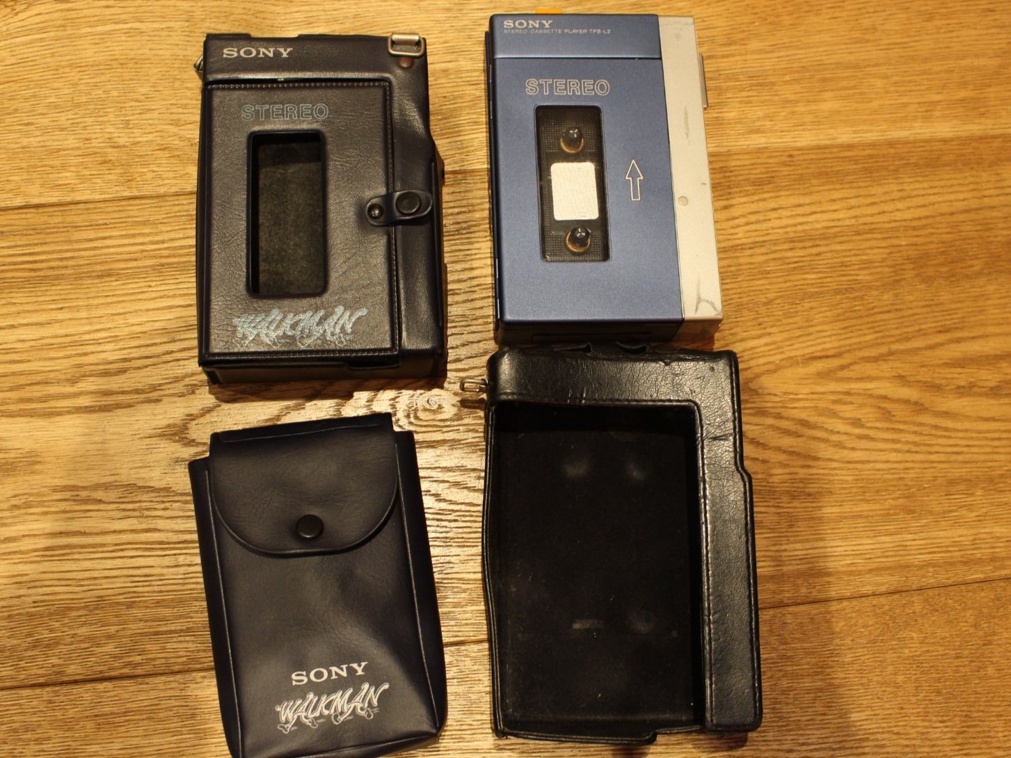 Sony Lettore multimediale portatile: SONY WALKMAN TPS-L2 "GUYS  & DOLLS" – Difettoso da Ottenbach venduto da steineschaufler 6