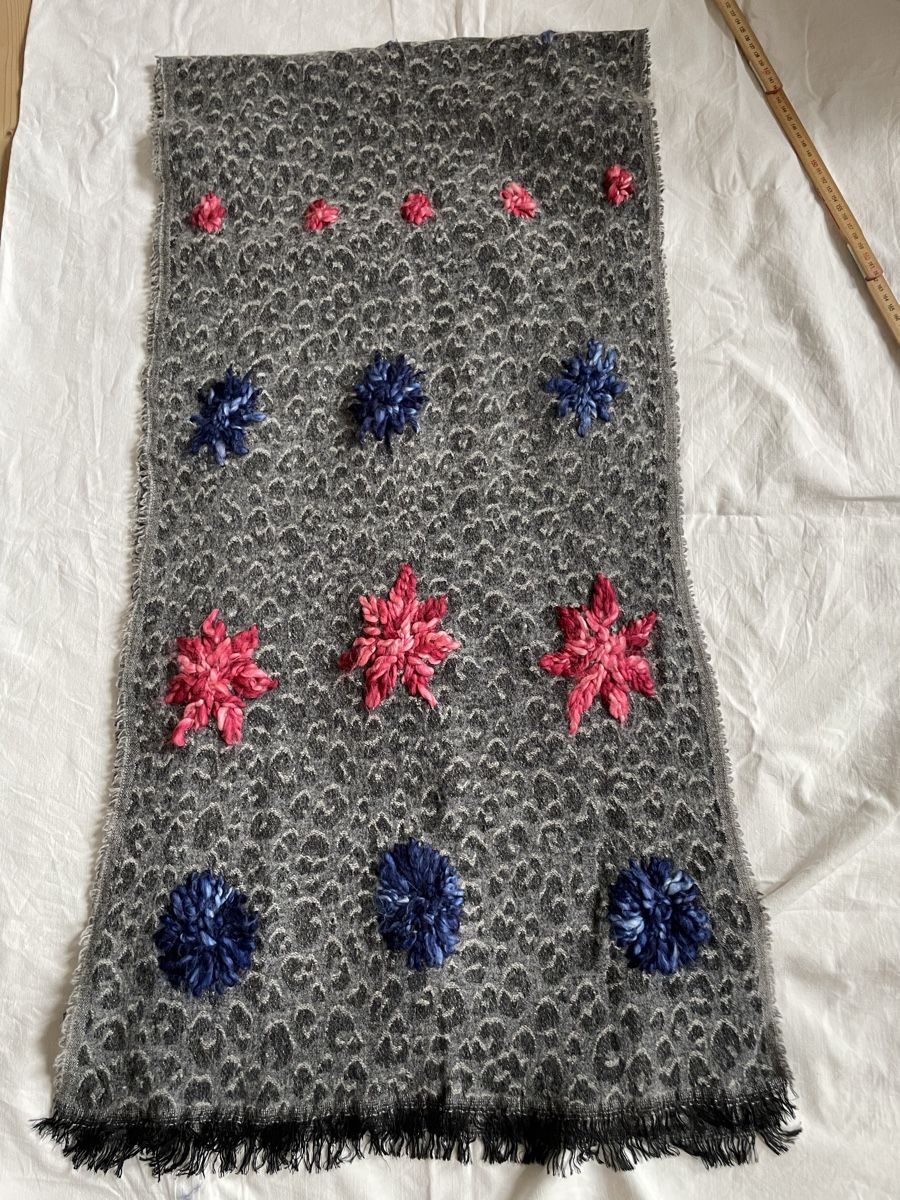Foulard & Sciarpe: Schal aus 100 % Wolle CACHET – Usato da Biel/Bienne venduto da ilariareda 2