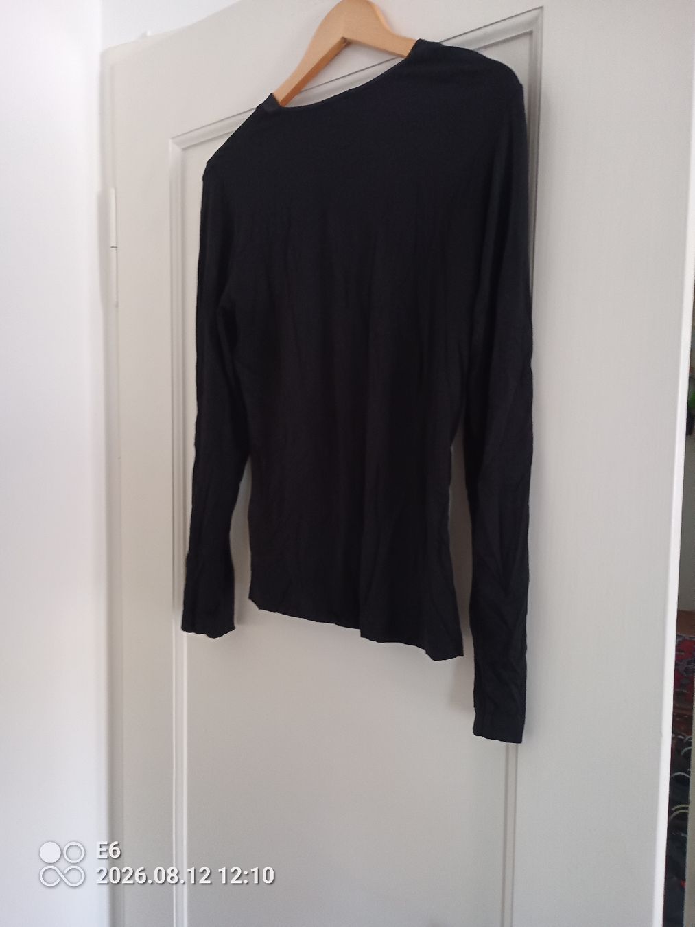 Maglioni & Felpe: Schwarzes Langarmshirt – Usato da Zürich venduto da Mitzi6 1