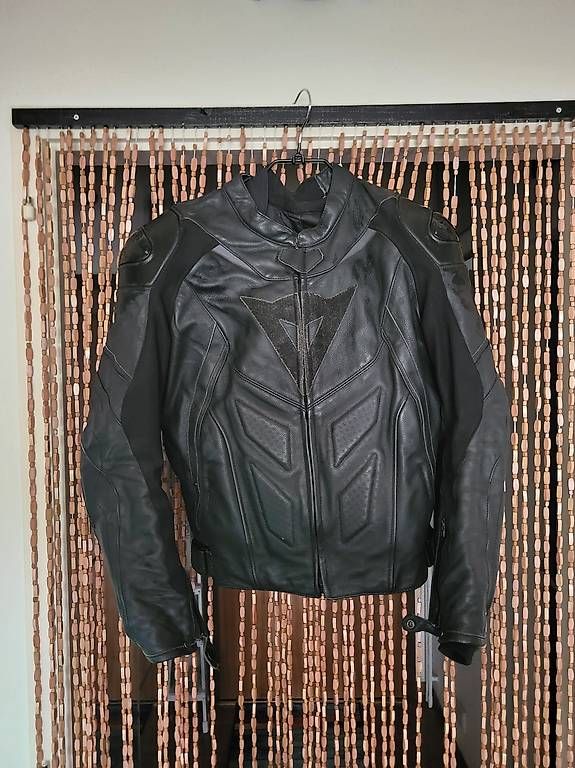 Vestes: Blouson cuir Dainese  – D'occasion à Carouge GE par pat_9j5k 2