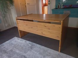 Bürotisch aus Holz  69 x 130 x 74 cm (hlb)