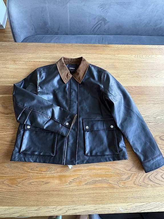 Giacche: NEU! Kunstlederjacke ONLY GRÖSSE L  – Nuovo e nell'imballaggio originale da Schlieren venduto da var_dms8 4