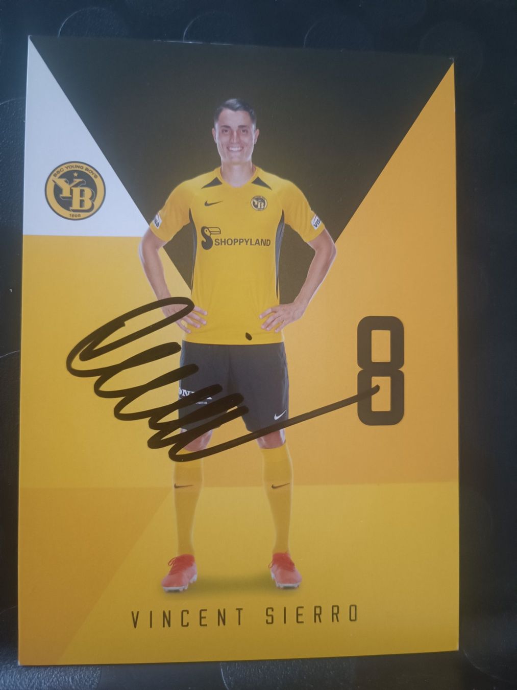 Autographes: Vincent Sierro - YB Bern - handsignierte Karte – D'occasion à Menziken par Artographs