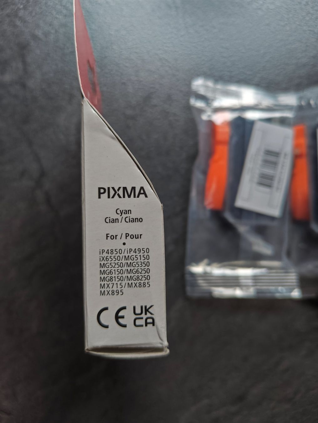 Pixma Cartucce per stampanti & toner: Canon Pixma 526 Druckerpatronen, originalverpackt – Nuovo (secondo la descrizione) da Degersheim venduto da Goldecka 1