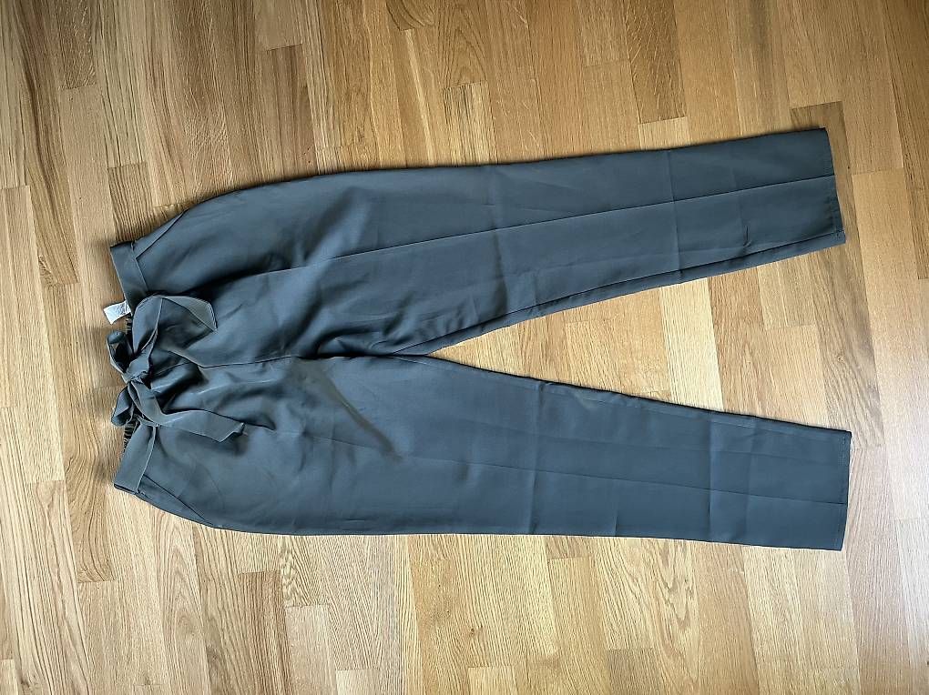 Pantalons: Damenhose NEU Khaki Grösse XL – D'occasion à Zürich par sus_n9fj