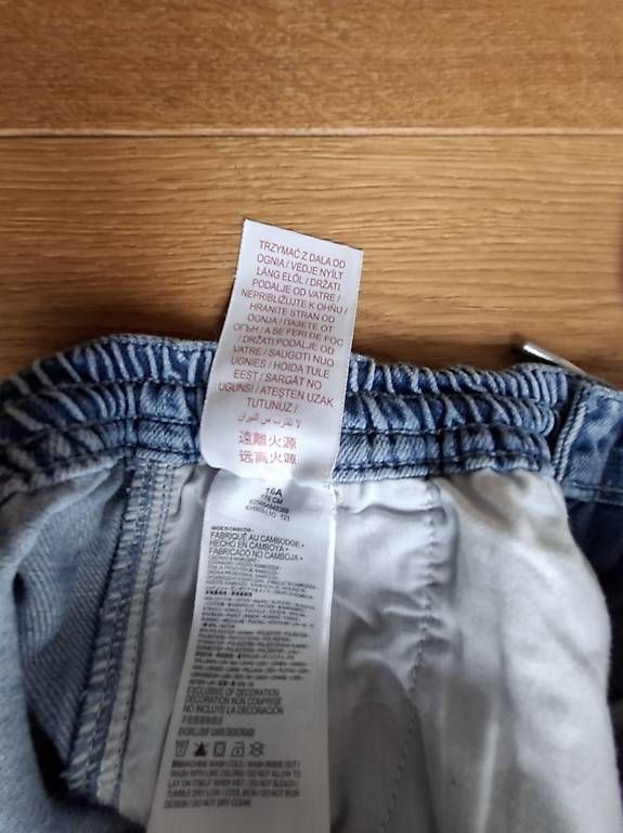 Levi's Hosen: Levis Shorts Gr. 176 – Gebraucht aus Aathal - Seegräben von anny44 2