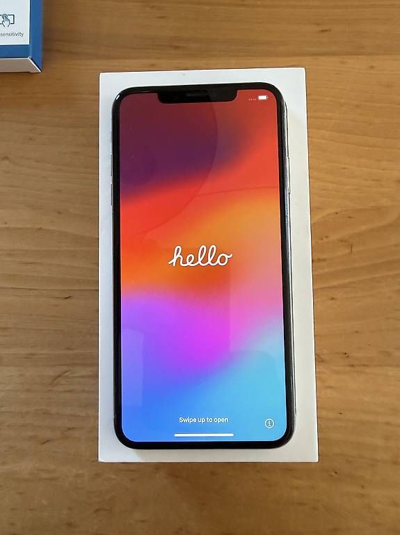 Telefoni cellulari / Smartphones: iPhone XS Max 64GB, gepflegt – Usato da Hallau venduto da Foundit
