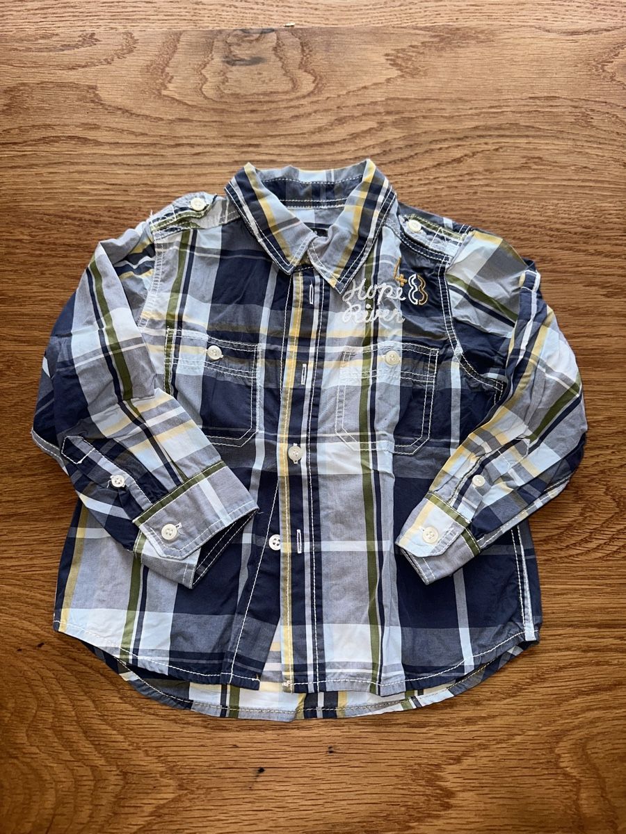 H&M Camicie, T-shirt & Polo: Gr 98 H&M 👔 – Usato da Wettingen venduto da hak_52m8