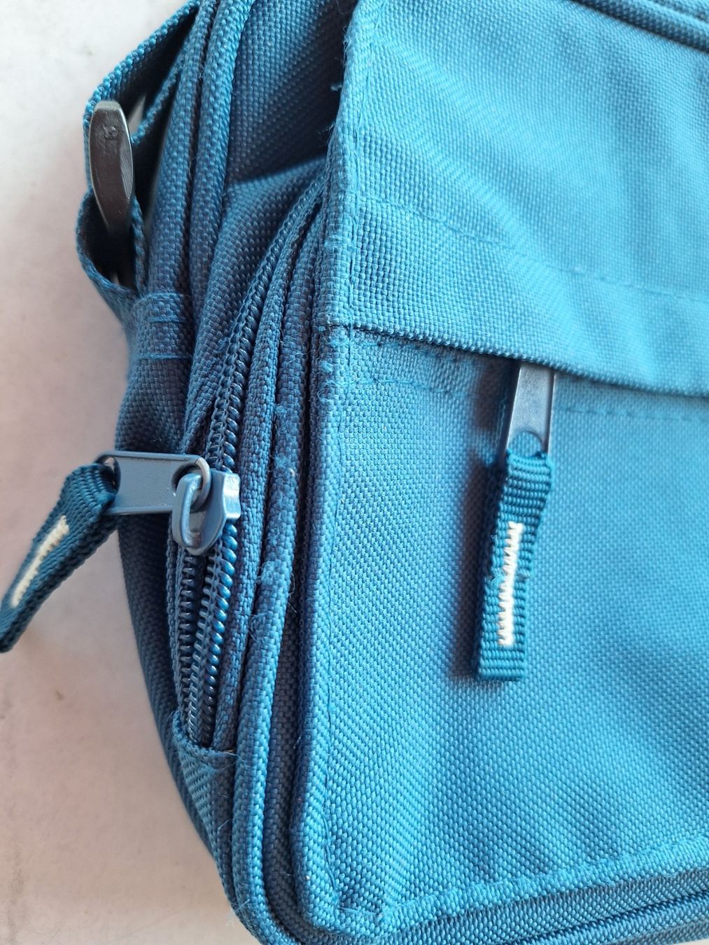 Taschen: X - ZESS TASCHE BLAU MIT RV – Neu (gemäss Beschreibung) aus Huttwil von Kunterbuntli 2