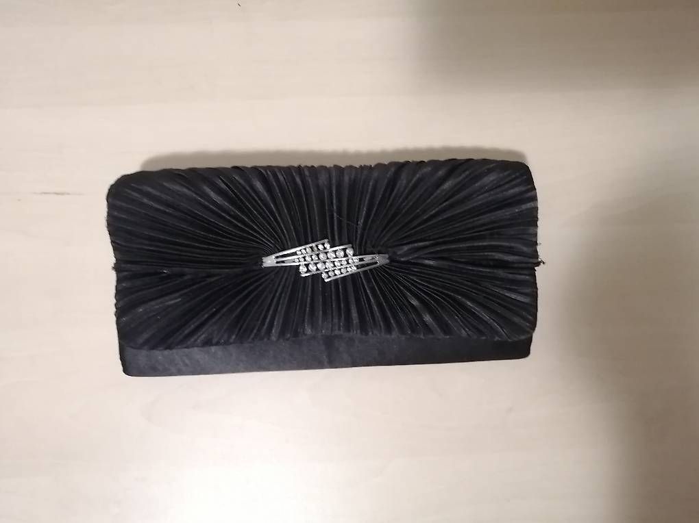 Sacs femmes: Pochette – D'occasion à Davesco-Soragno par Mia_sii