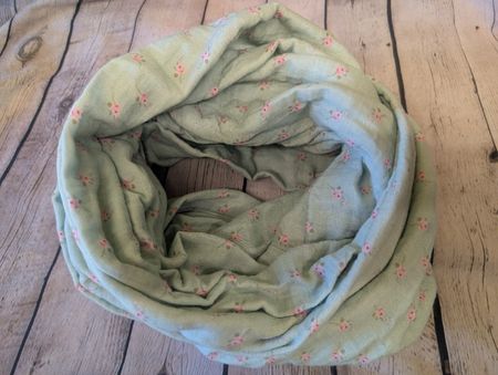Frühlings Loop Schal mit Blumenmuster, Top Zustand! handmade