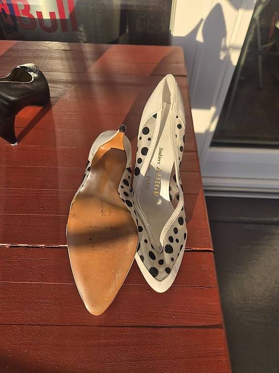 Chaussures femmes: Escarpins  – D'occasion à belmont par mastercheck