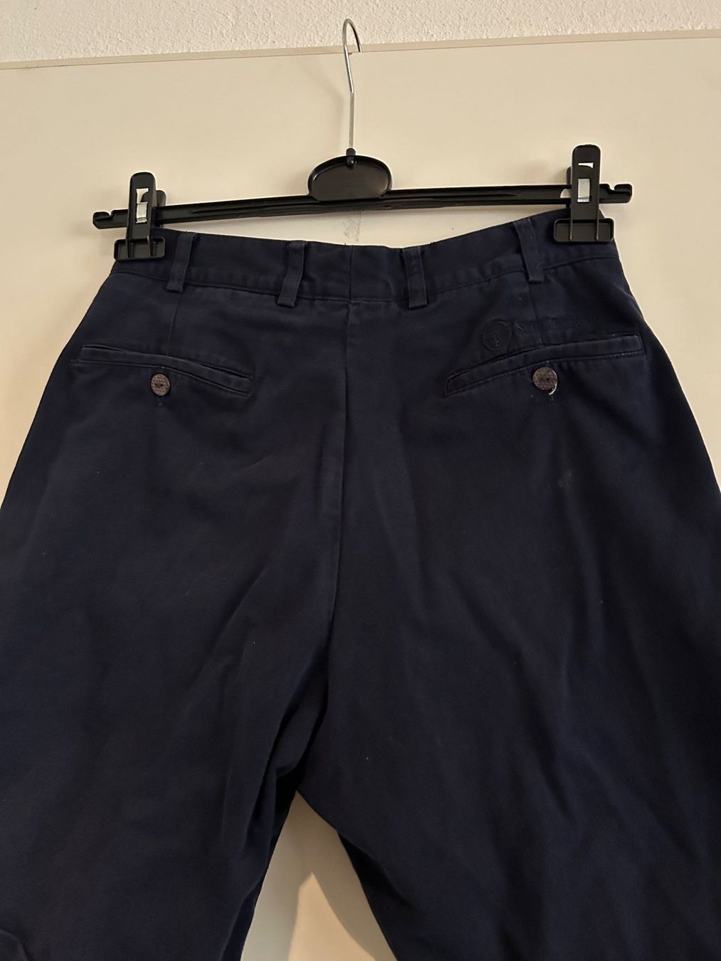 Pantaloni: Kurze Hosen – Usato da Zumikon venduto da Uranus88 1