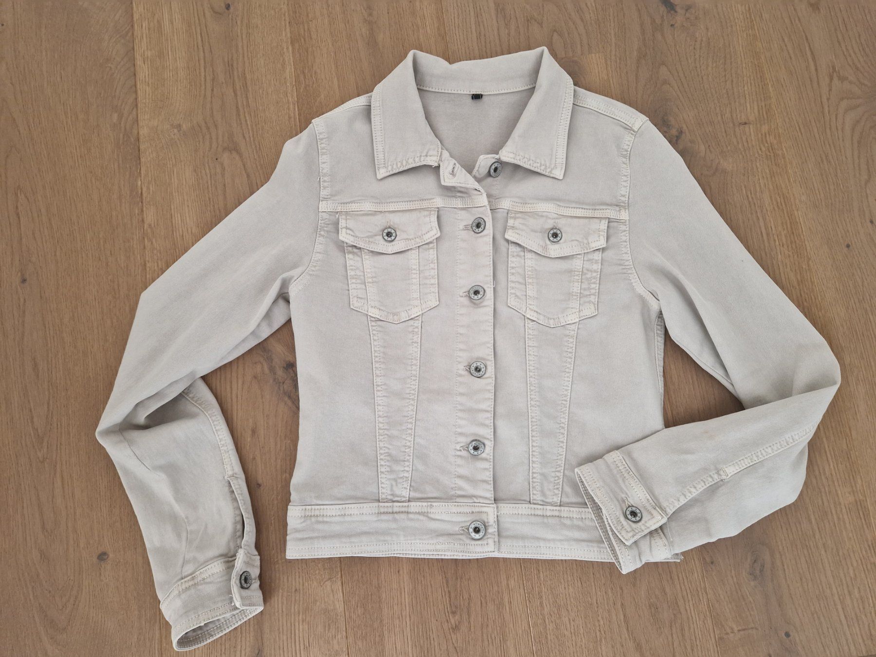 Jacken: Jeansjacke beige Gr. S – Gebraucht aus Stans von ZwirbelZ