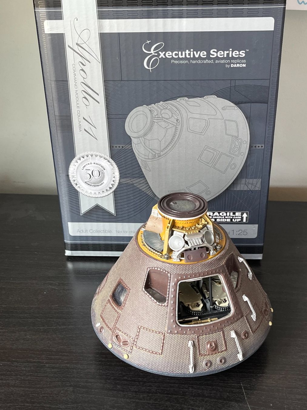 Modellbausätze & Standmodelle: Apollo 11 Command Module Model 1:25 NASA OVP Limited Edition – Neu und originalverpackt aus Lausen von Runway28 1