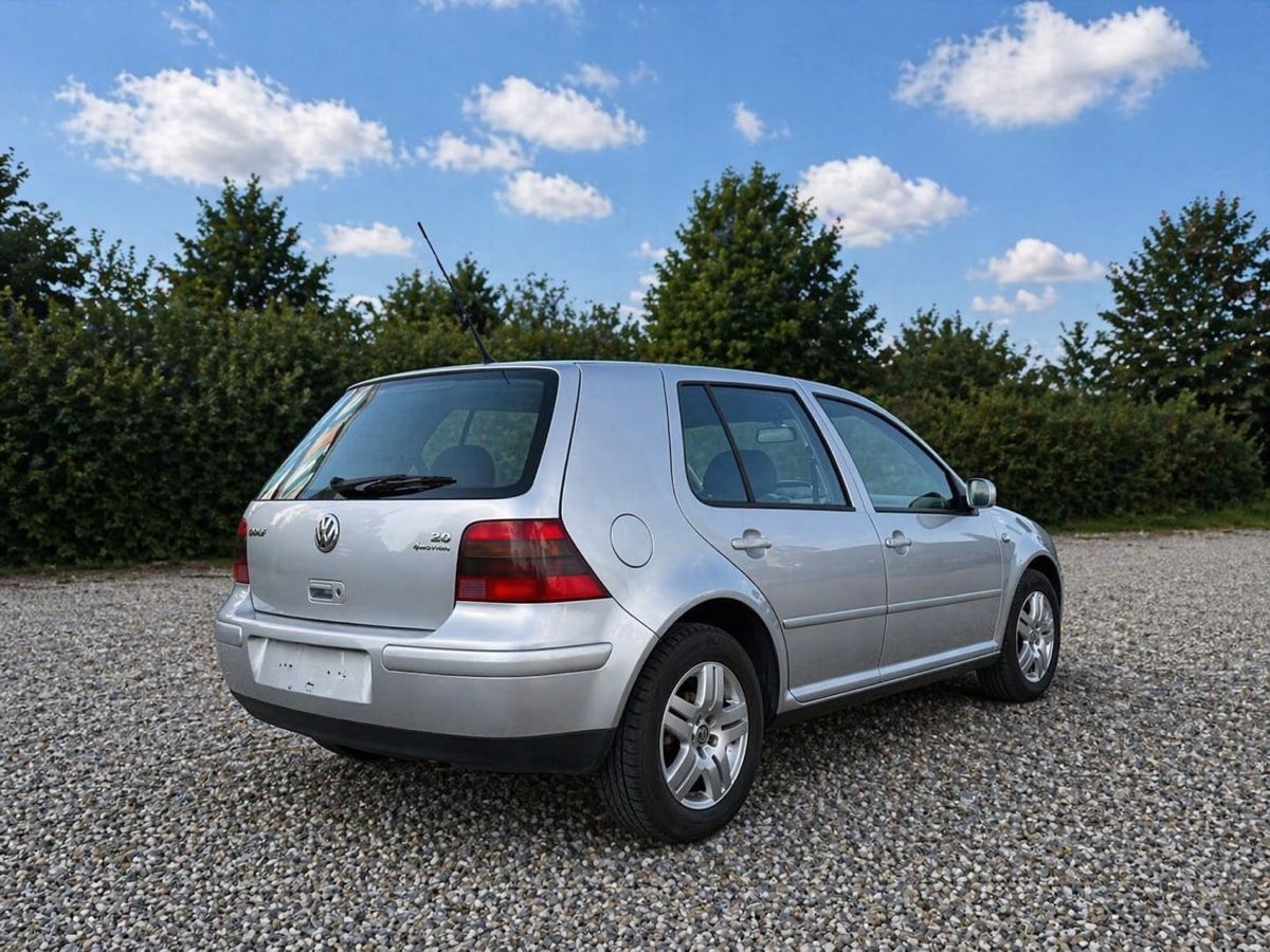 VW Autos: VW Golf 4 2.3l V5 170PS 4Motion (4x4) – Gebraucht aus St. Gallen von Luis_w98 1