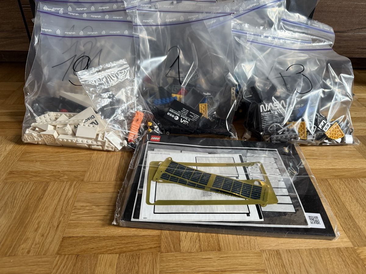 Lego Spielzeuge: Lego 10283 Spaceshuttle Discovery – Gebraucht aus Fehraltorf von bosch007 3