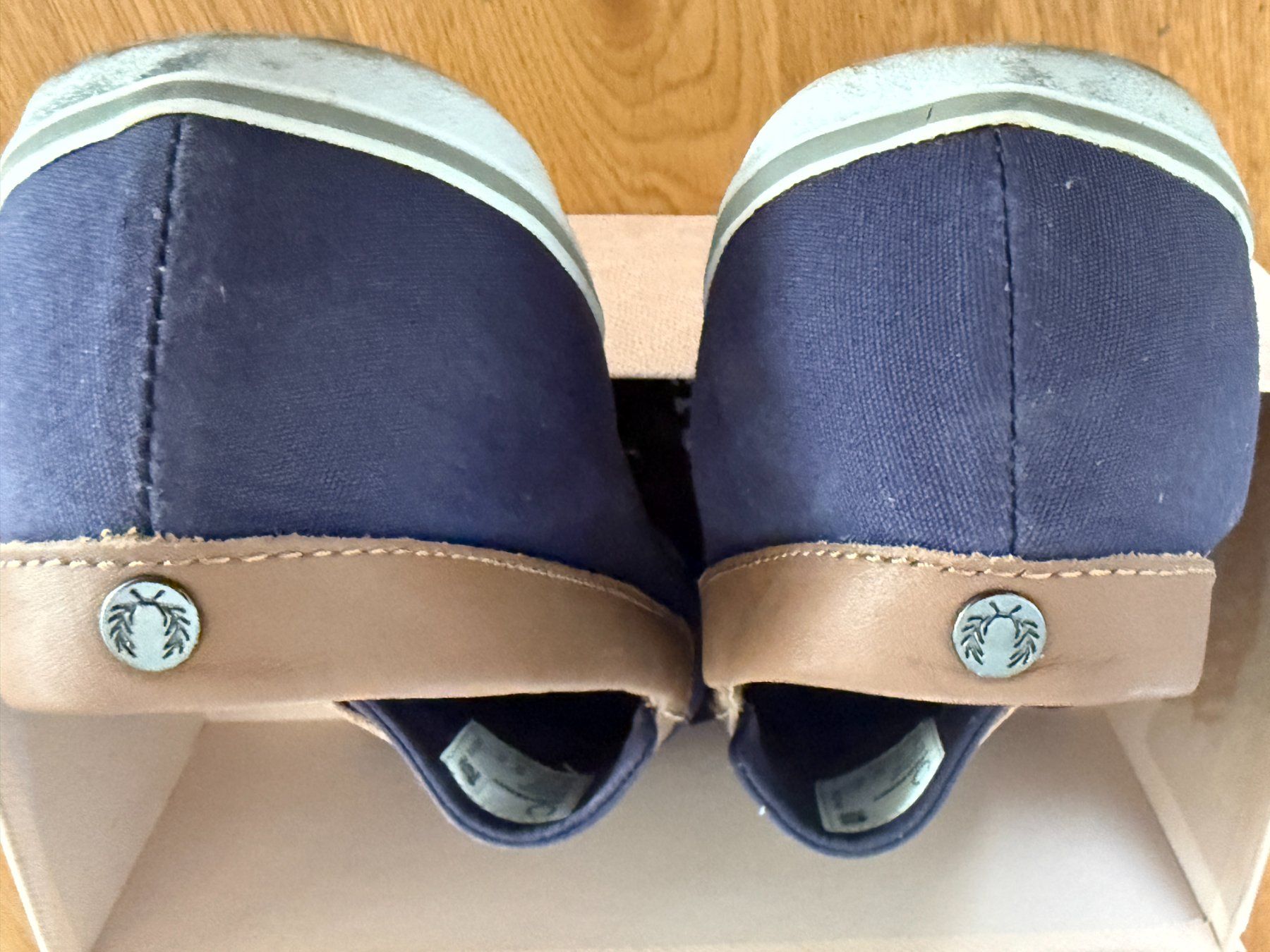 Fred Perry Scarpe da uomo: Chaussures Fred Perry taille 45 – Usato da Founex venduto da MaevaMatahi 1